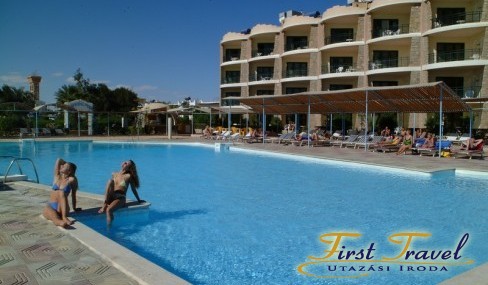 Samaka Beach Hotel 00