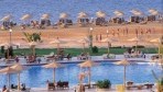 Hilton Long Beach 02-medence3.jpg