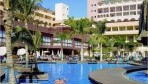 sentidojacaranda03-medence5.jpg