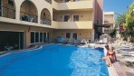 Hotel Dimitrios 02-medence2