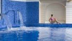 GrandHotel08-fedettmedence.jpg