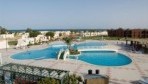 Magawish Swiss Inn Resort 02-medence5.JPG