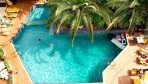 HotelIdeon02-medence.jpg