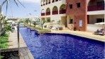 sentidojacaranda03-medence2.jpg