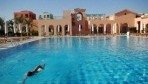 El Gouna Mövenpick 02-medence2.jpg