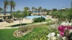 Radisson Blu Resort 02-medence0.jpg