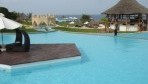 RoyalZanzibarBeachResort02-medence1.JPG
