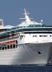 7 éjszaka hajóút Hajótársaság: Royal Caribbean Cruise Hajó neve: Vision of the Seas Útvonal: Dubai-Khasab-Muscat-Abu Dhabi-Dubai