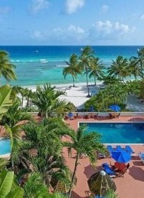 Coconut Court Beach ***