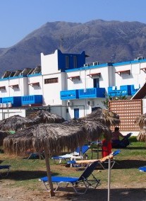 Mari Beach ***+