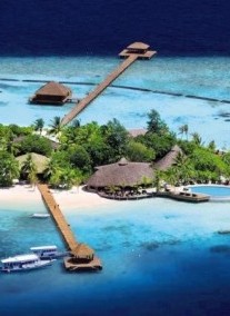 Komandoo Island Resort****
