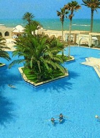 Zita Beach ****+